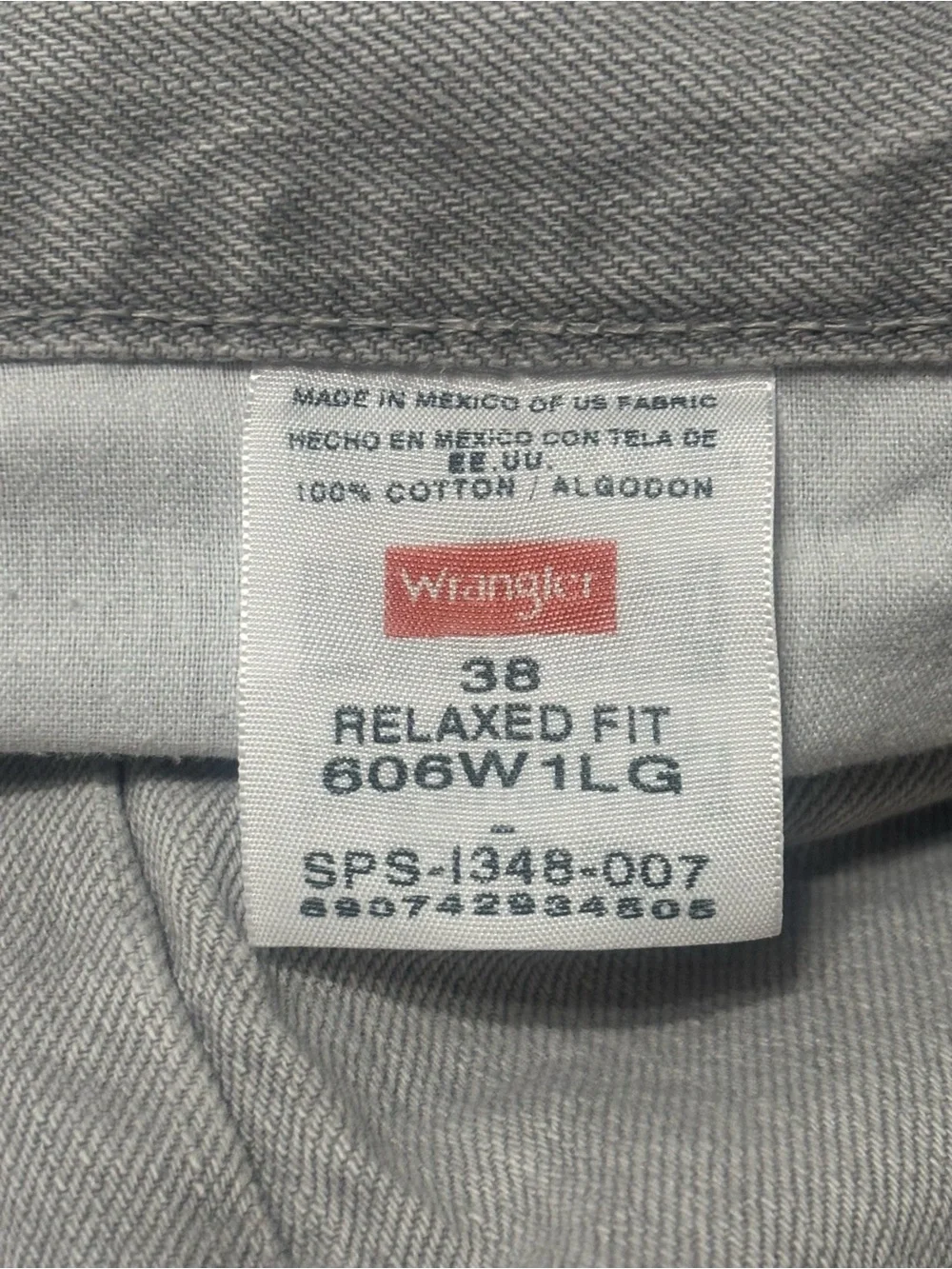 Wrangler Light Gray Denim Shorts - Relaxed Fit Size: 38